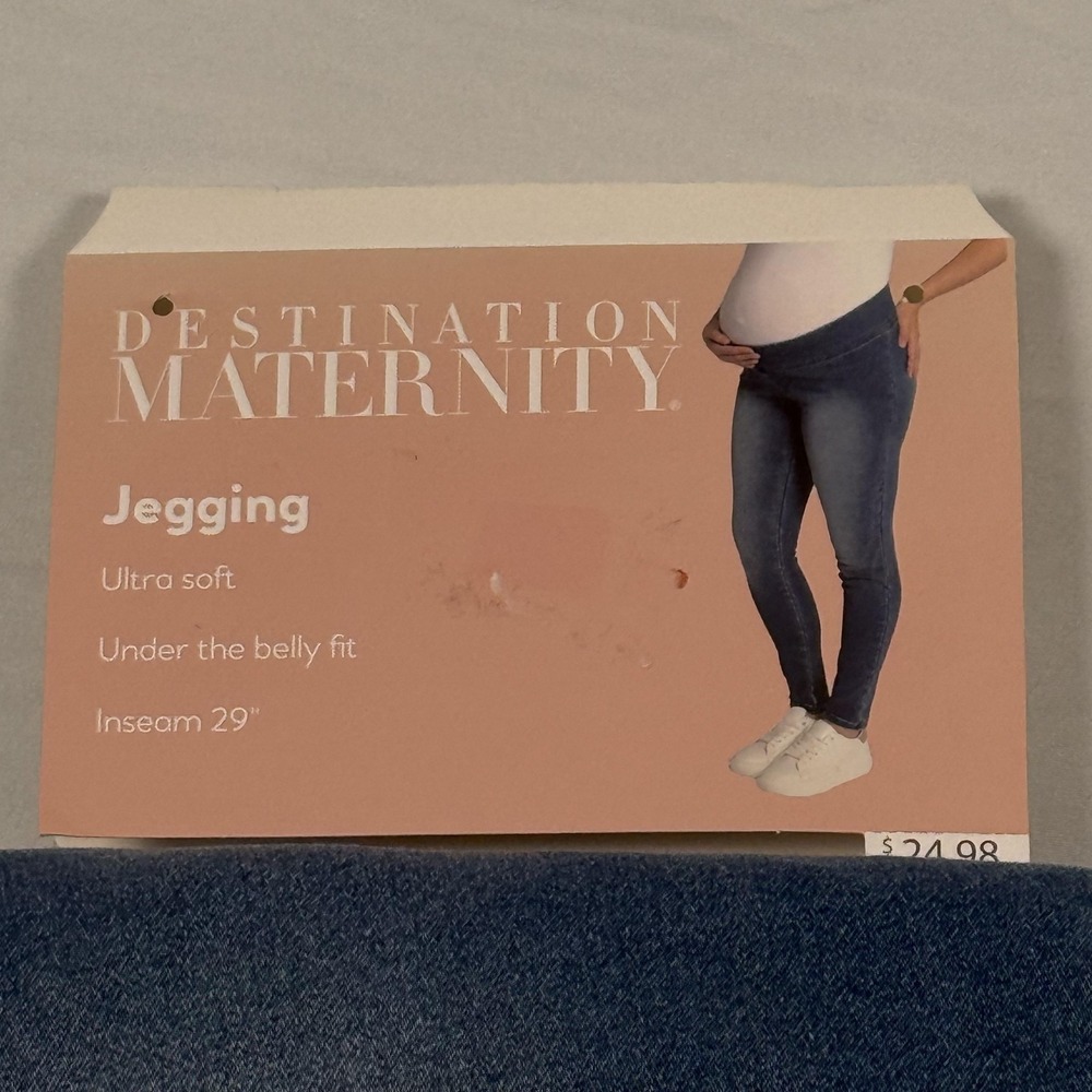 Destination Maternity Leggings Medium Jegging Denim Under Belly Soft Travel New‎ - Picture 10 of 13